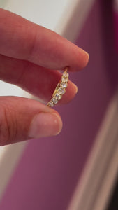 rose cut diamond curved band