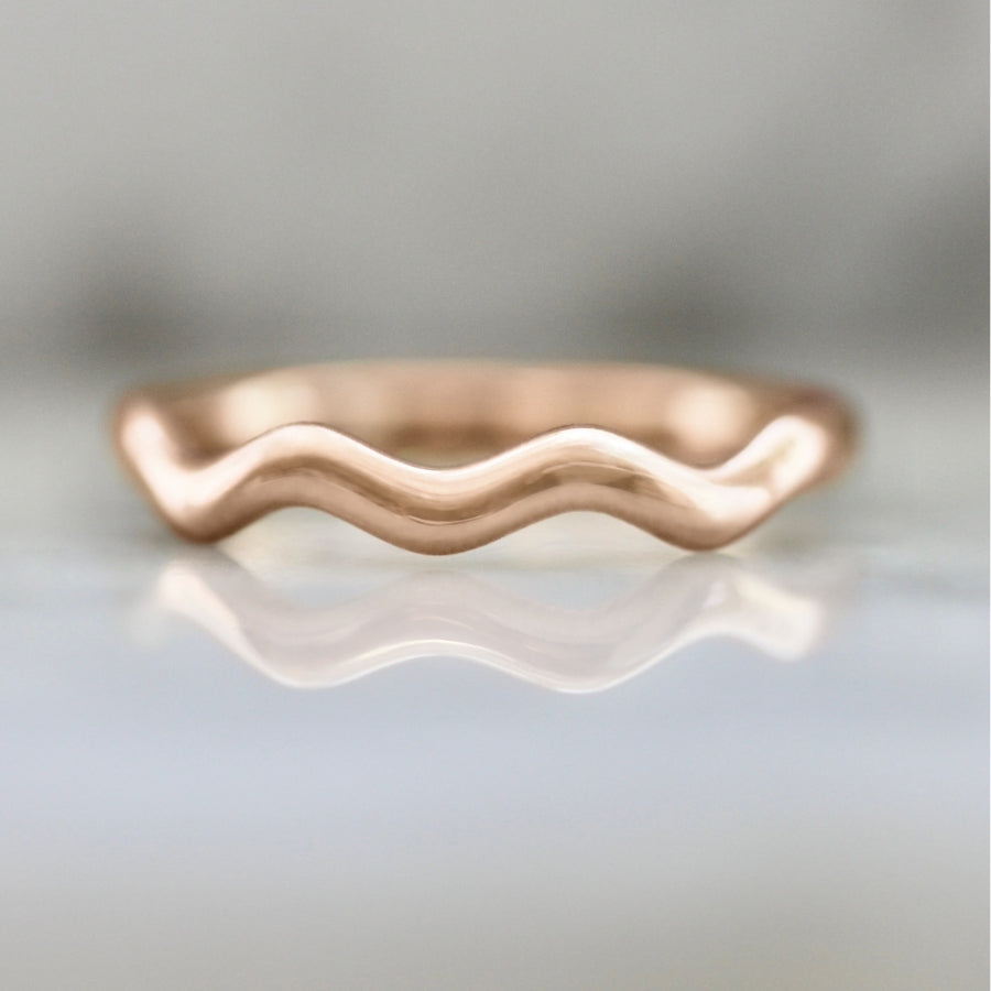 
            rose gold squiggle band