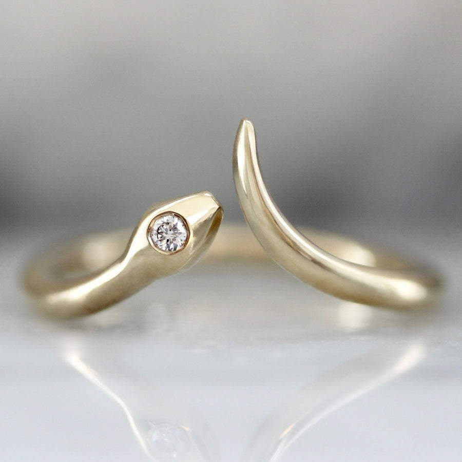 snake diamond ring