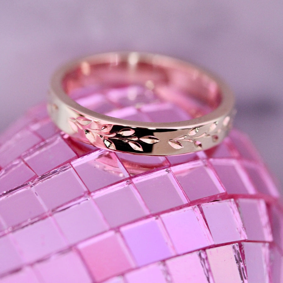 vine engraved gold band
