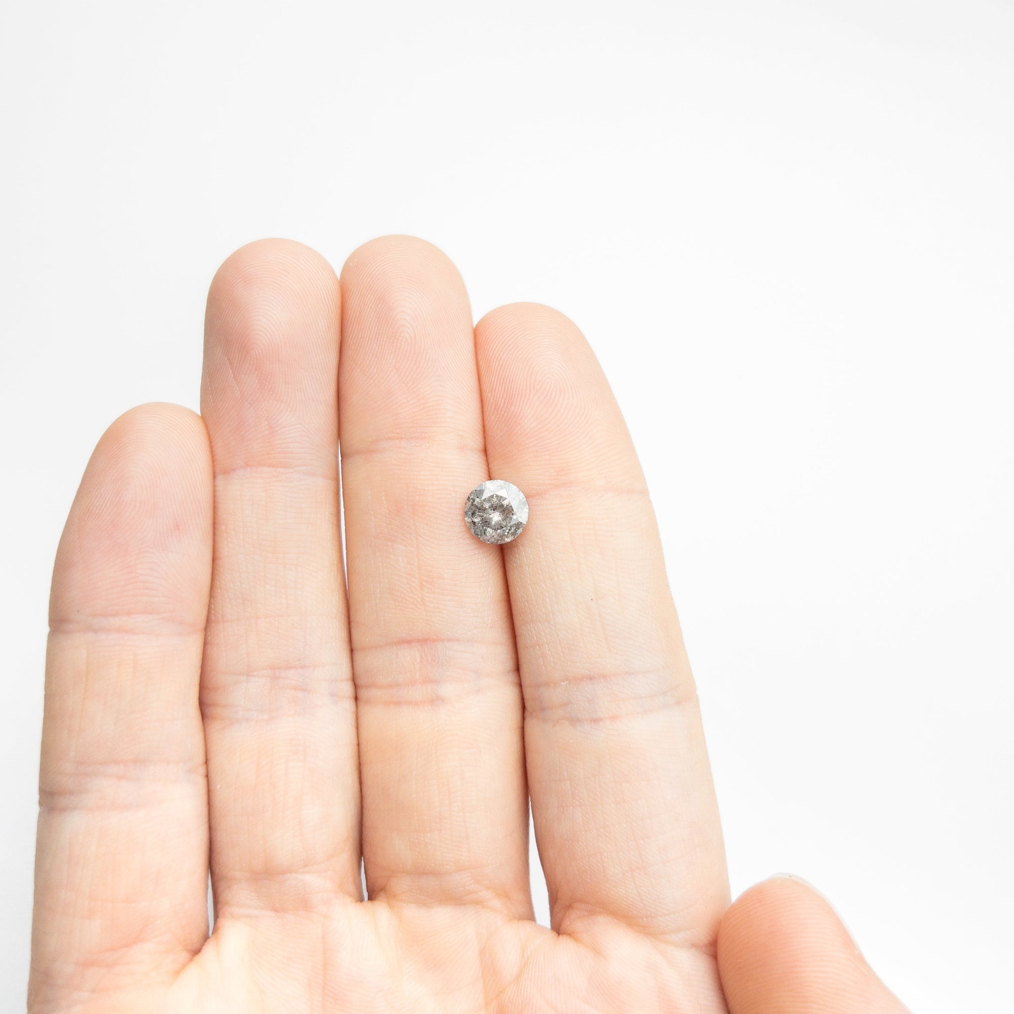 #D4628 [22April2022] 1.58ct 7.43x7.38x4.62mm Round Brilliant 19195-17