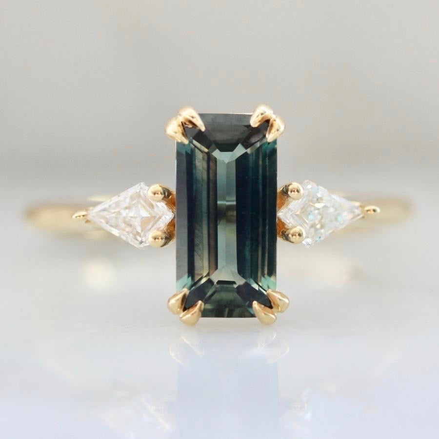 Starlet Green Emerald Cut Sapphire Ring