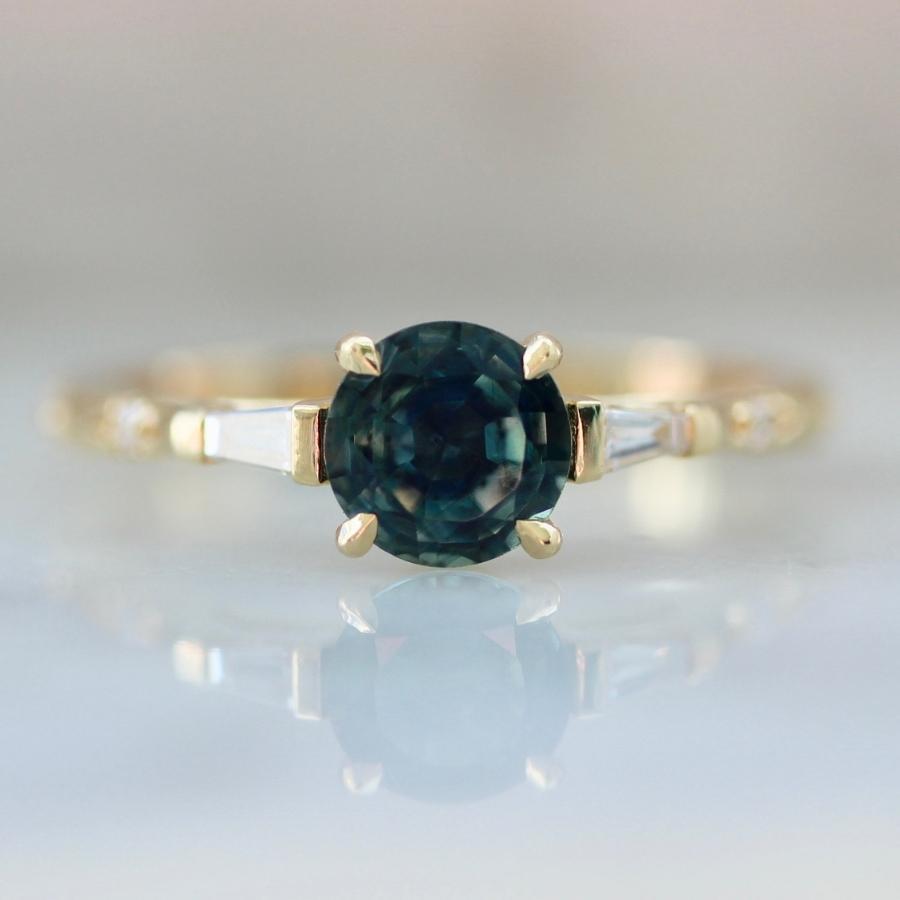 Cuffing Season Green Round Brilliant Cut Sapphire Ring