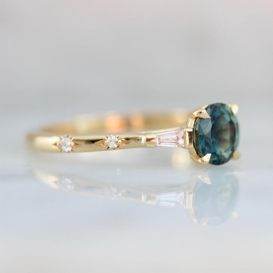 Cuffing Season Green Round Brilliant Cut Sapphire Ring