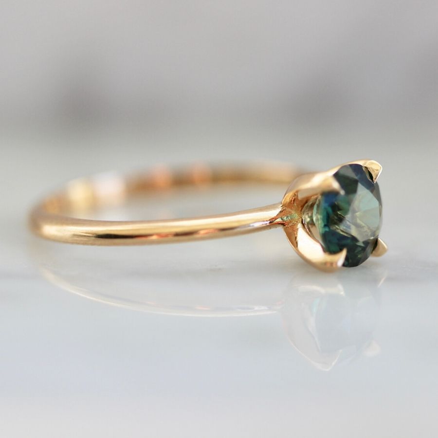 1.00 Carat Stella Peacock Green Sapphire Ring in Peach Gold