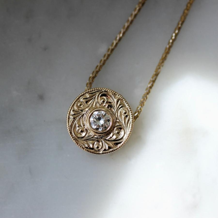 Good Times Engraved Round Diamond Necklace