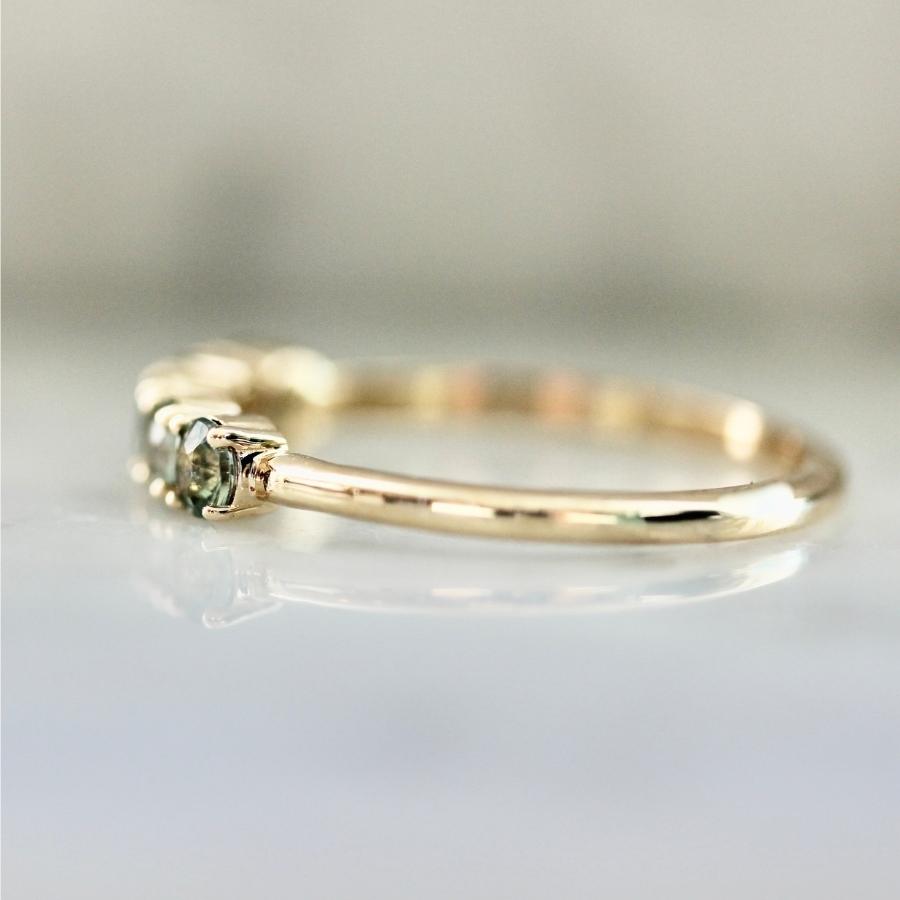 First Class Green Round Brilliant Cut Sapphire Band