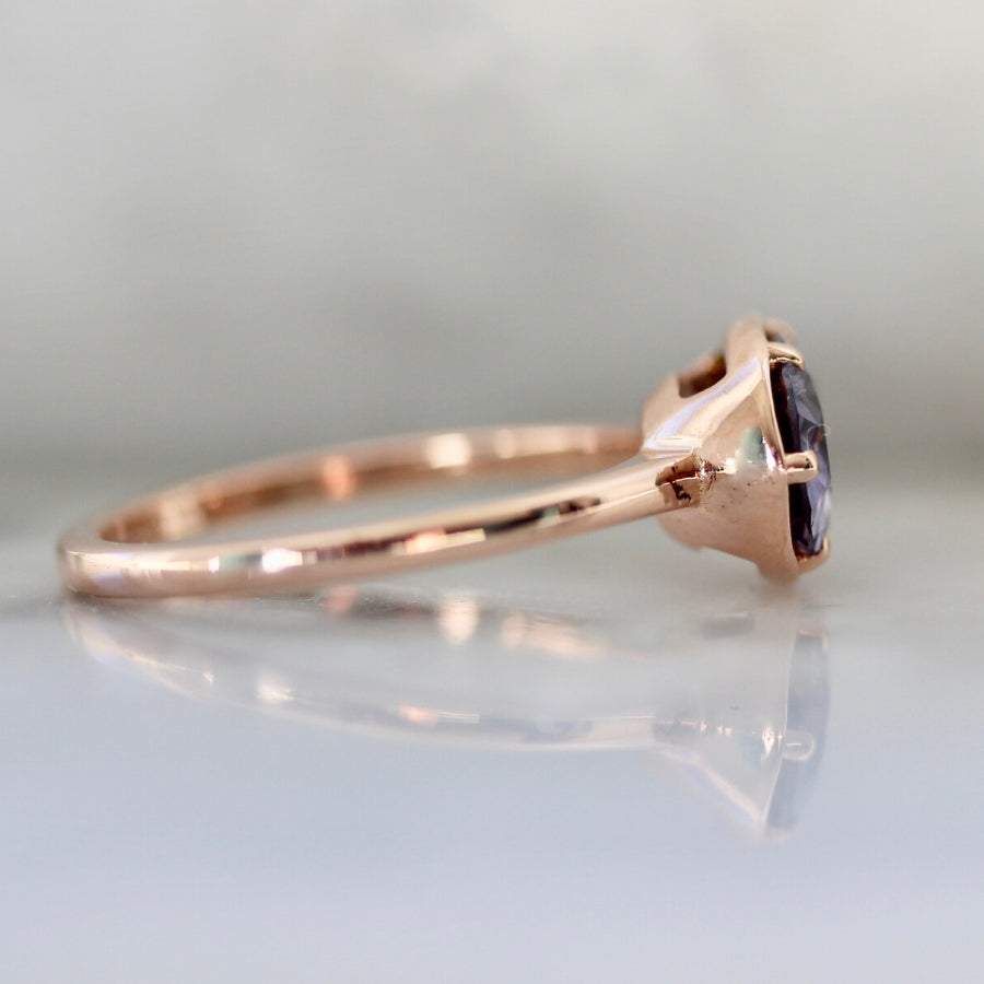 Leia Lavender Oval Cut Spinel Ring in Rose Gold
