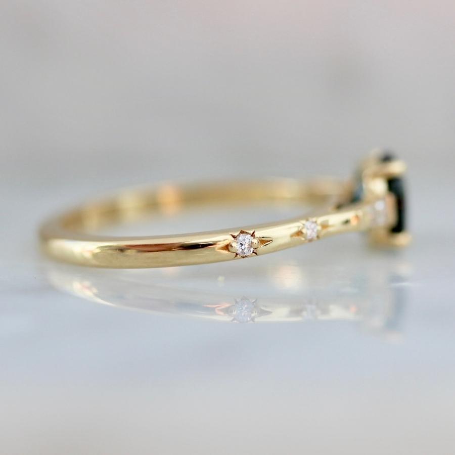 Cuffing Season Green Round Brilliant Cut Sapphire Ring