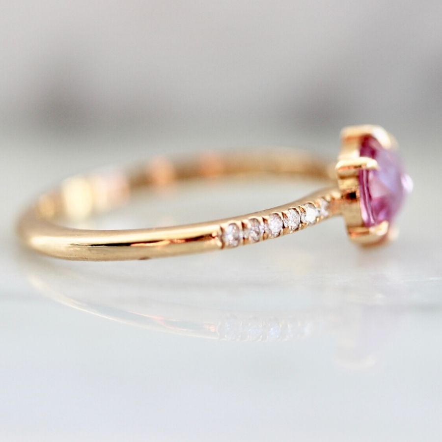 Duchess Hot Pink Oval Rose Cut Sapphire Ring in Peach Gold