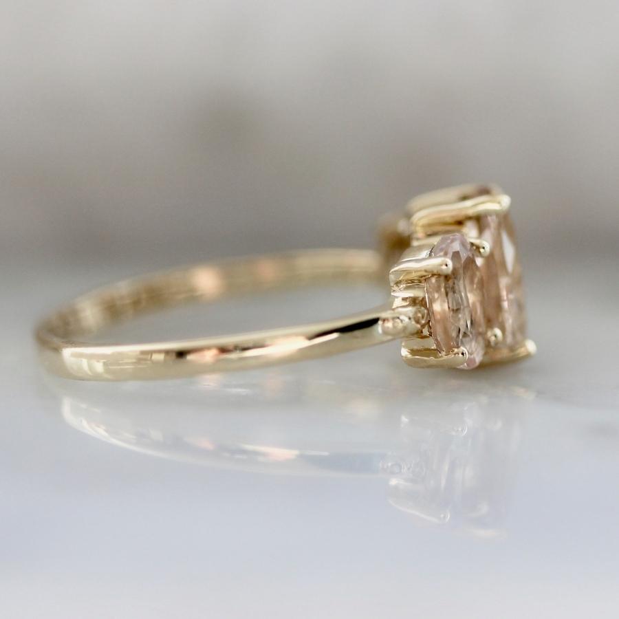 Oval the Moon Peach Morganite Ring