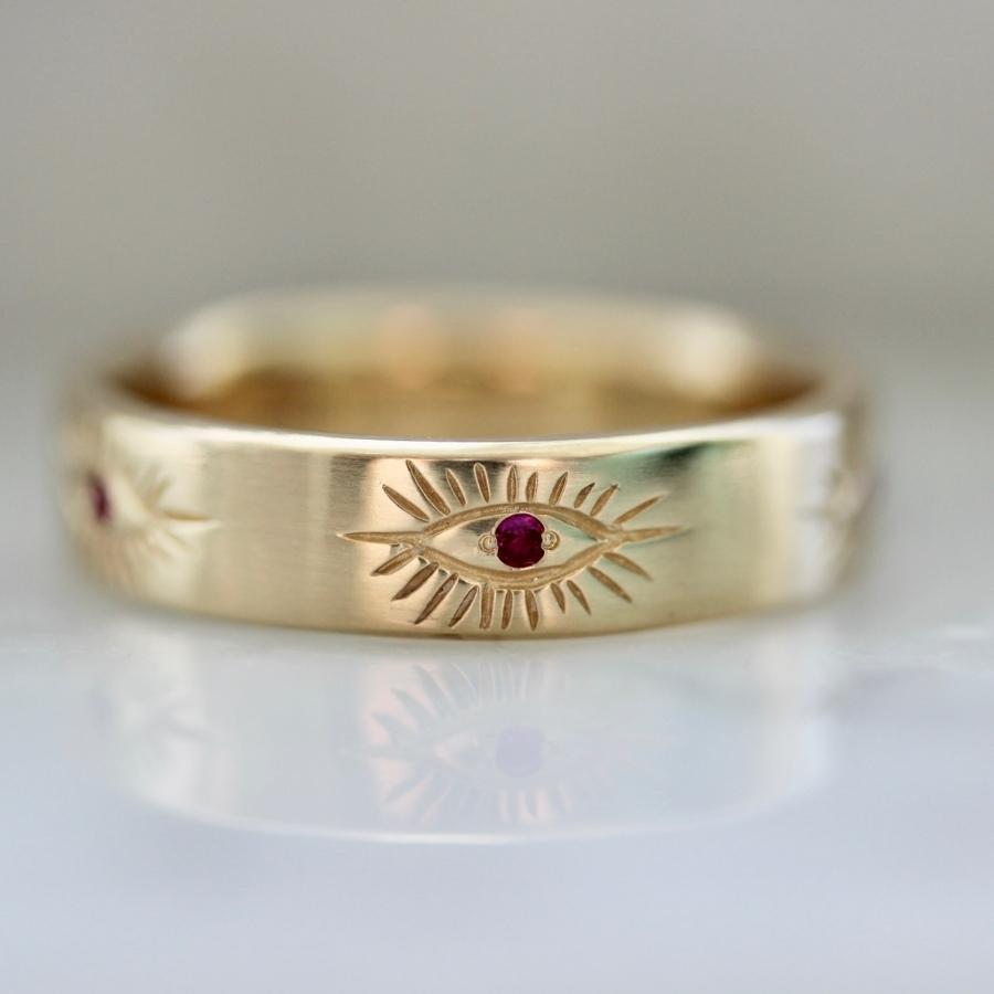 Good Karma Eye Engraved Pink Sapphire Band