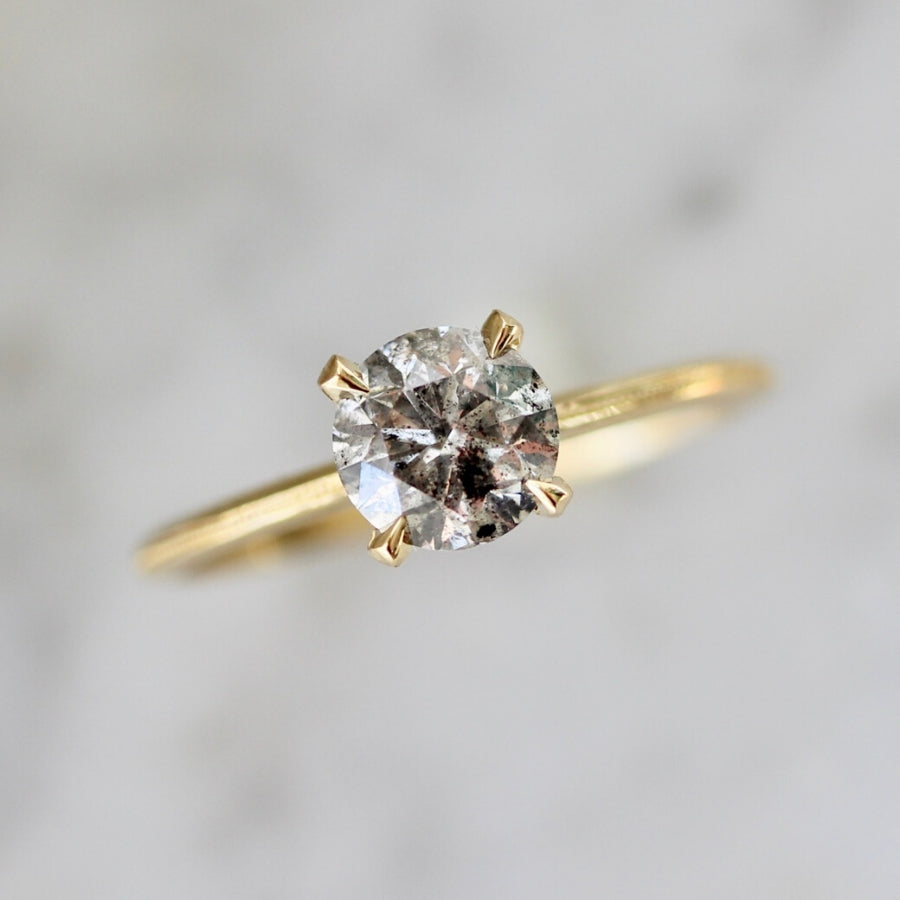 Stella 1.09 Carat Salt & Pepper Round Brilliant Cut Diamond Ring With Milgrain in Yellow Gold