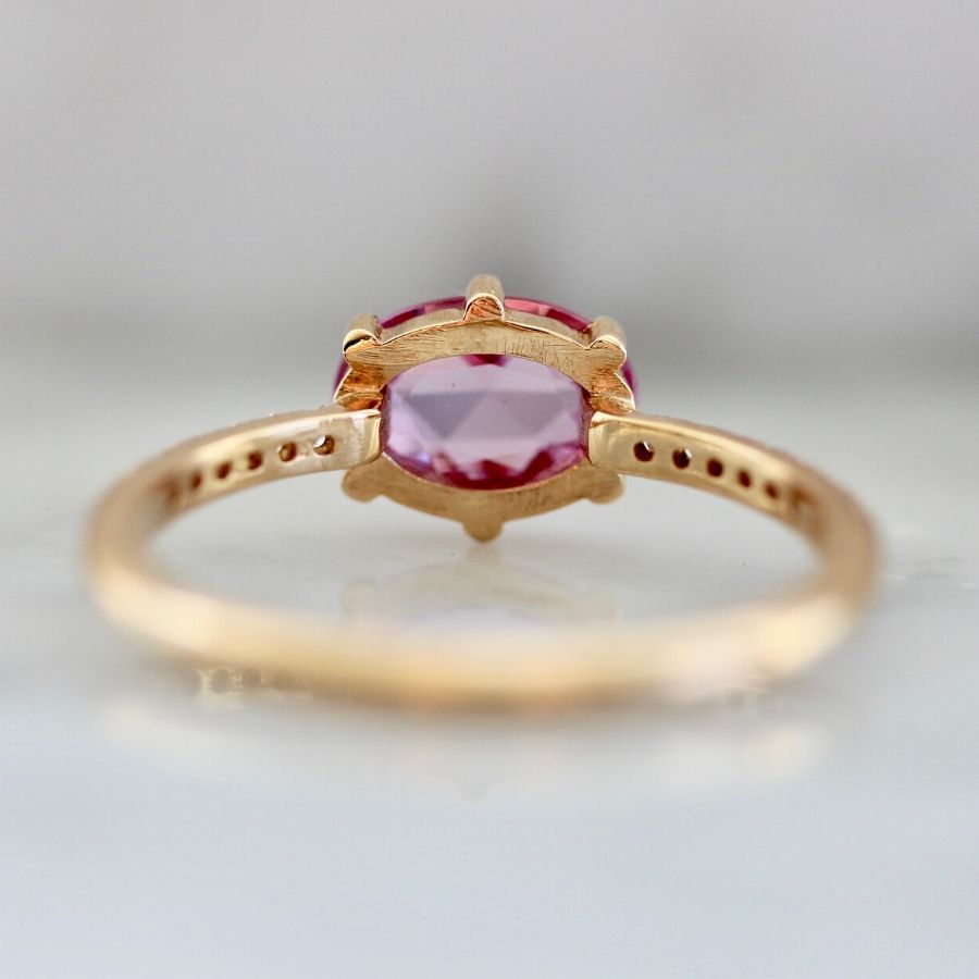 Duchess Hot Pink Oval Rose Cut Sapphire Ring in Peach Gold