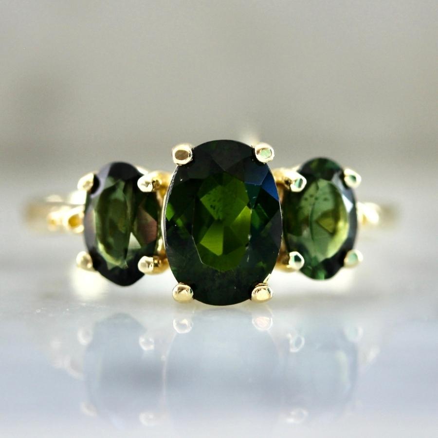 Oval the Moon Green Tourmaline Ring