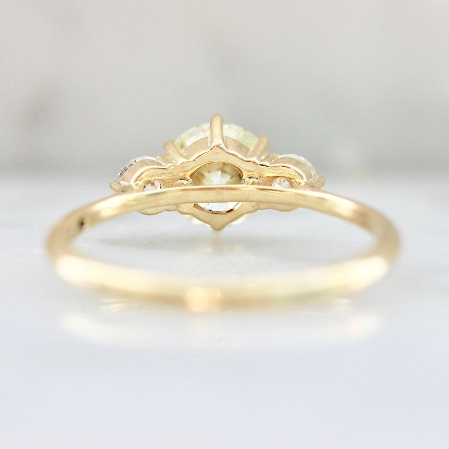 Falling Star Light Yellow Round Brilliant Cut Diamond Ring