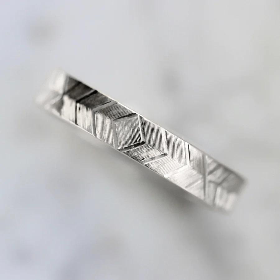 4mm Follow Your Heart Engraved Band