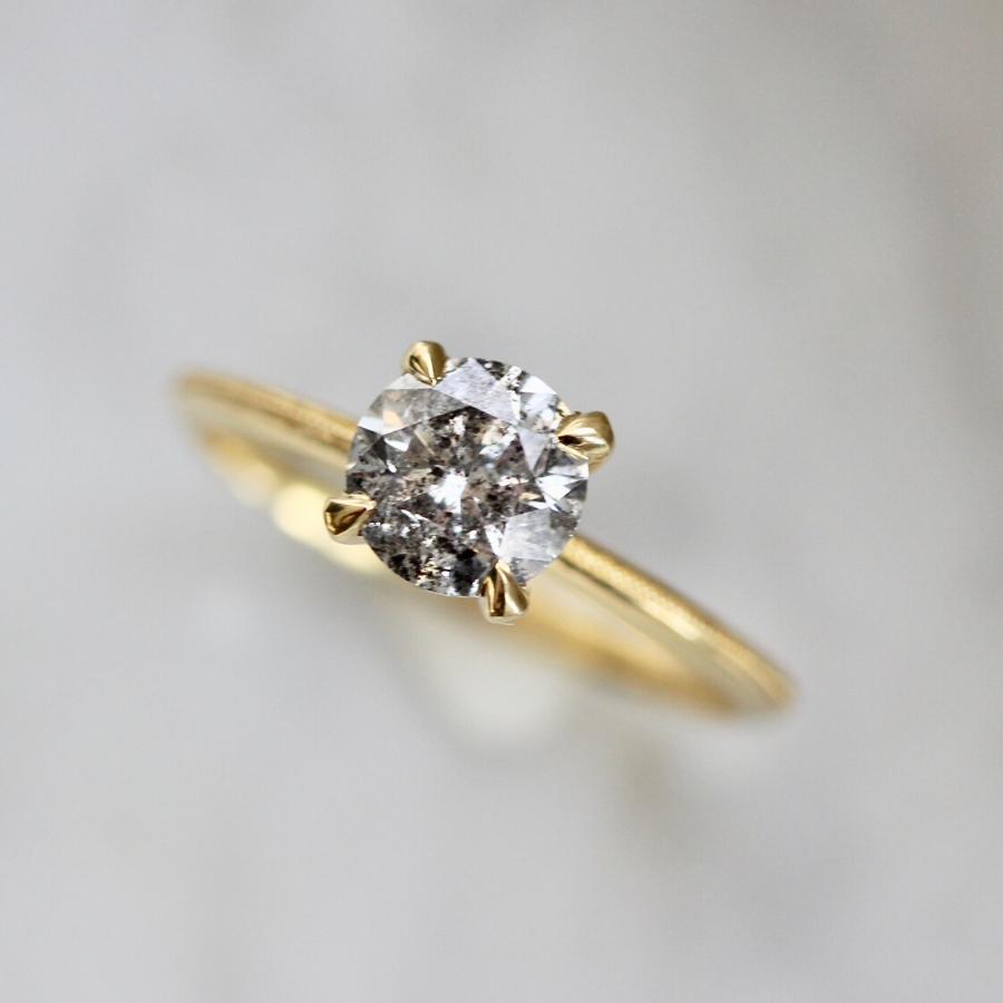 Mona Salt and Pepper Stella With Milgrain Band in Yellow Gold