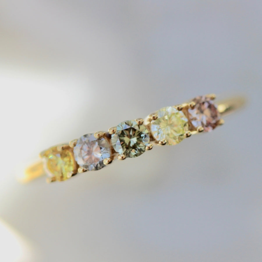 Terra Moon Round Brilliant Cut Diamond Medley Band