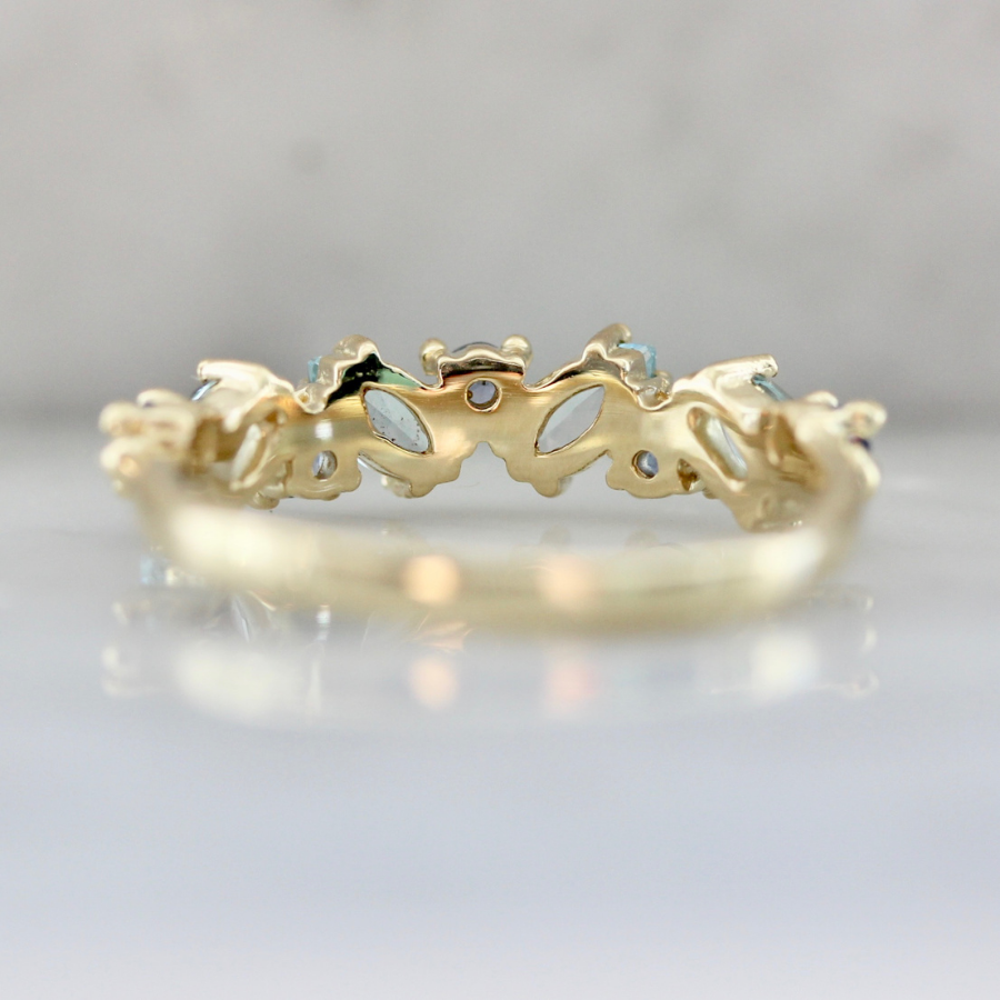 Looking Glass Sapphire & Topaz Medley Band