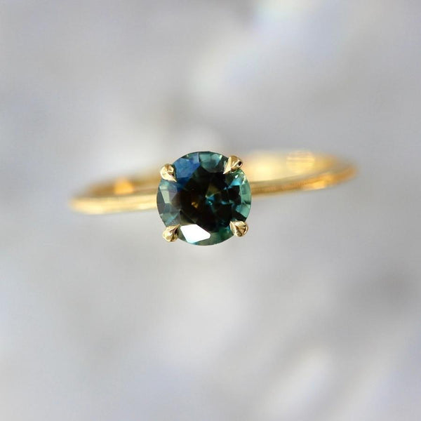 1.00 Carat Stella Peacock Green Round Brilliant Cut Sapphire Ring - Gem ...