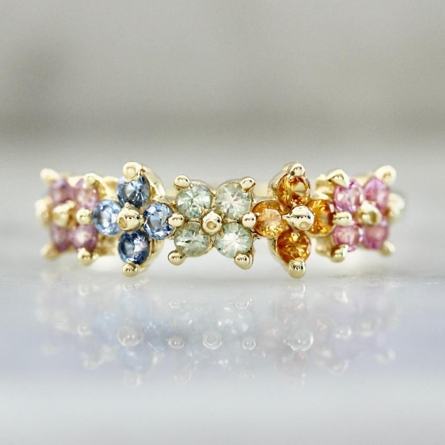 Flower Power Sapphire Medley Band