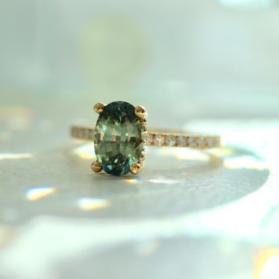 Iria Blue-Green Oval Cut Parti Sapphire Ring