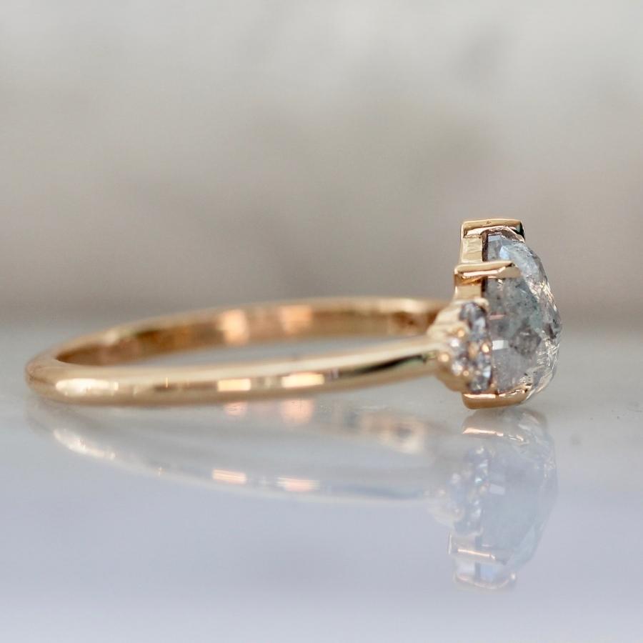 Angel Cake Salt & Pepper Pear Rose Cut Ring