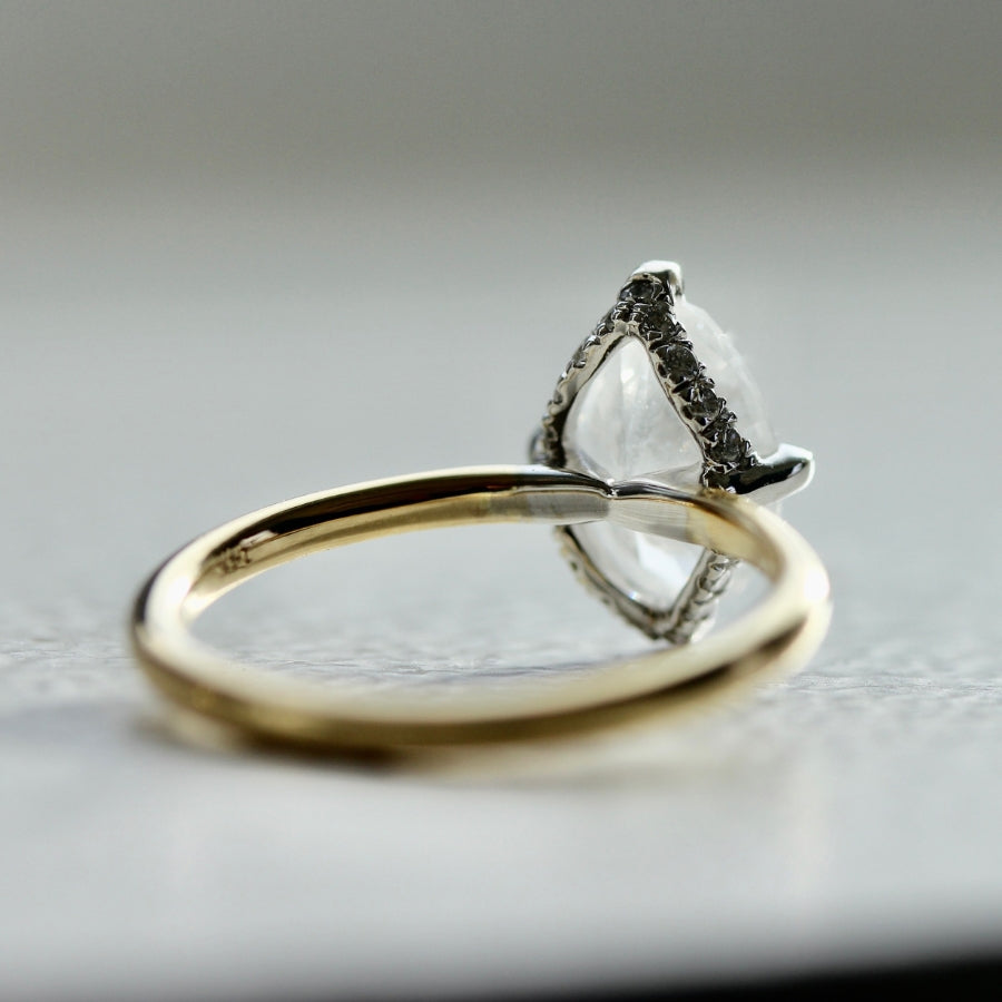 Andromeda Icy Oval Cut Diamond Ring