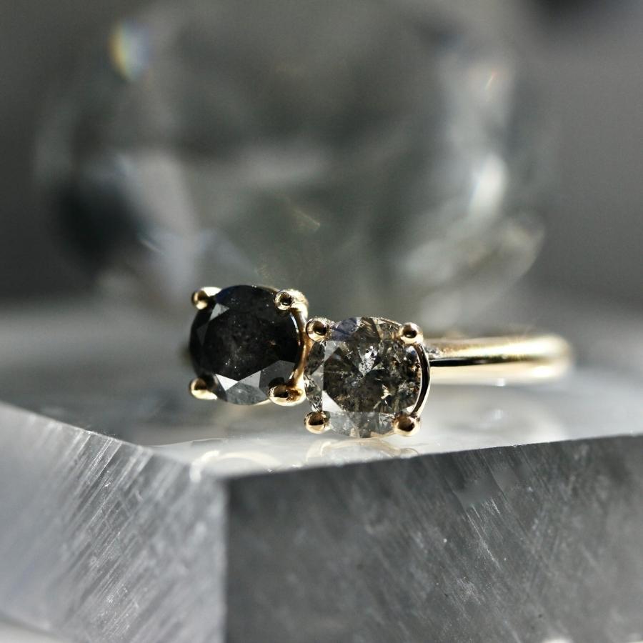 Black Swan Salt and Pepper Moi et Toi Diamond Ring