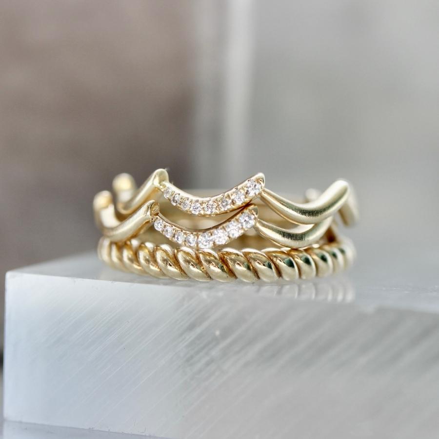 
            Braided Gold Band