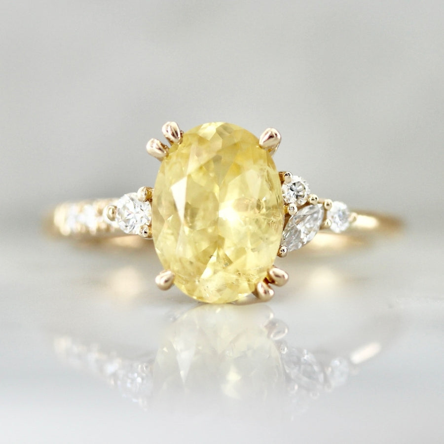 
            Buttercup Yellow Oval Cut Sapphire Ring