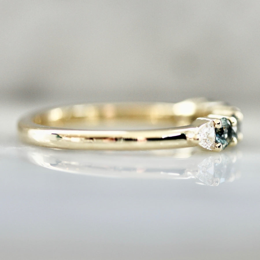 Carte Blanche Round Brilliant Cut Sapphire Band