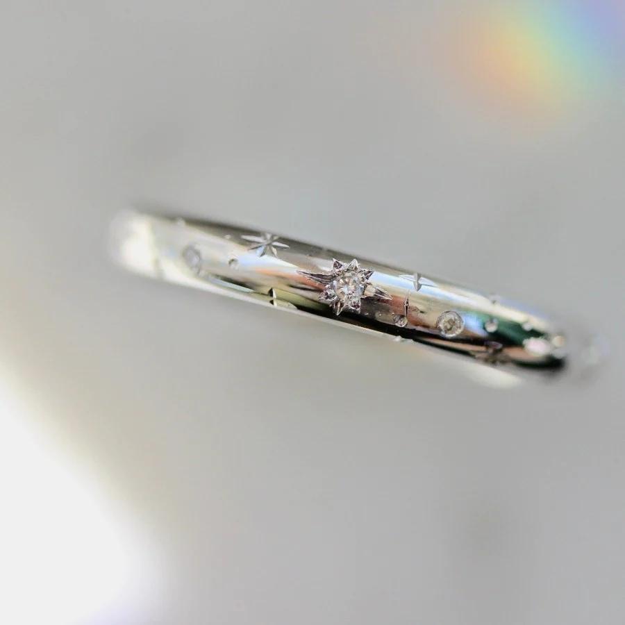 Celeste Major Star Engraved Diamond Gold Band