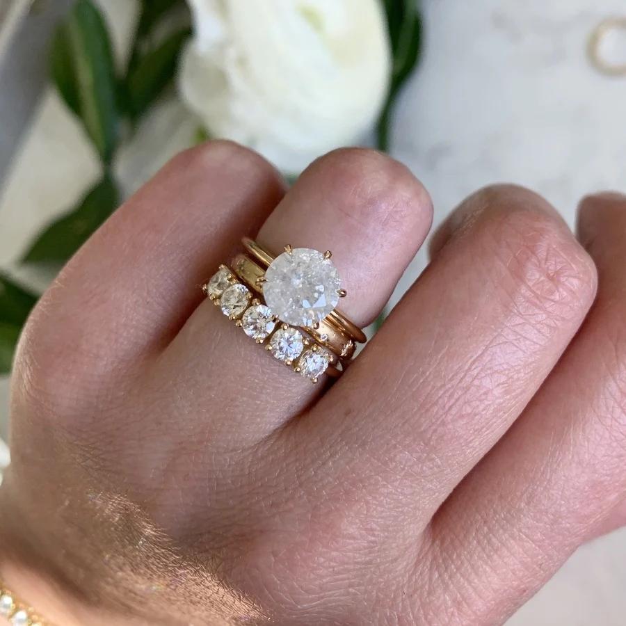 Celeste Major Star Engraved Diamond Gold Band