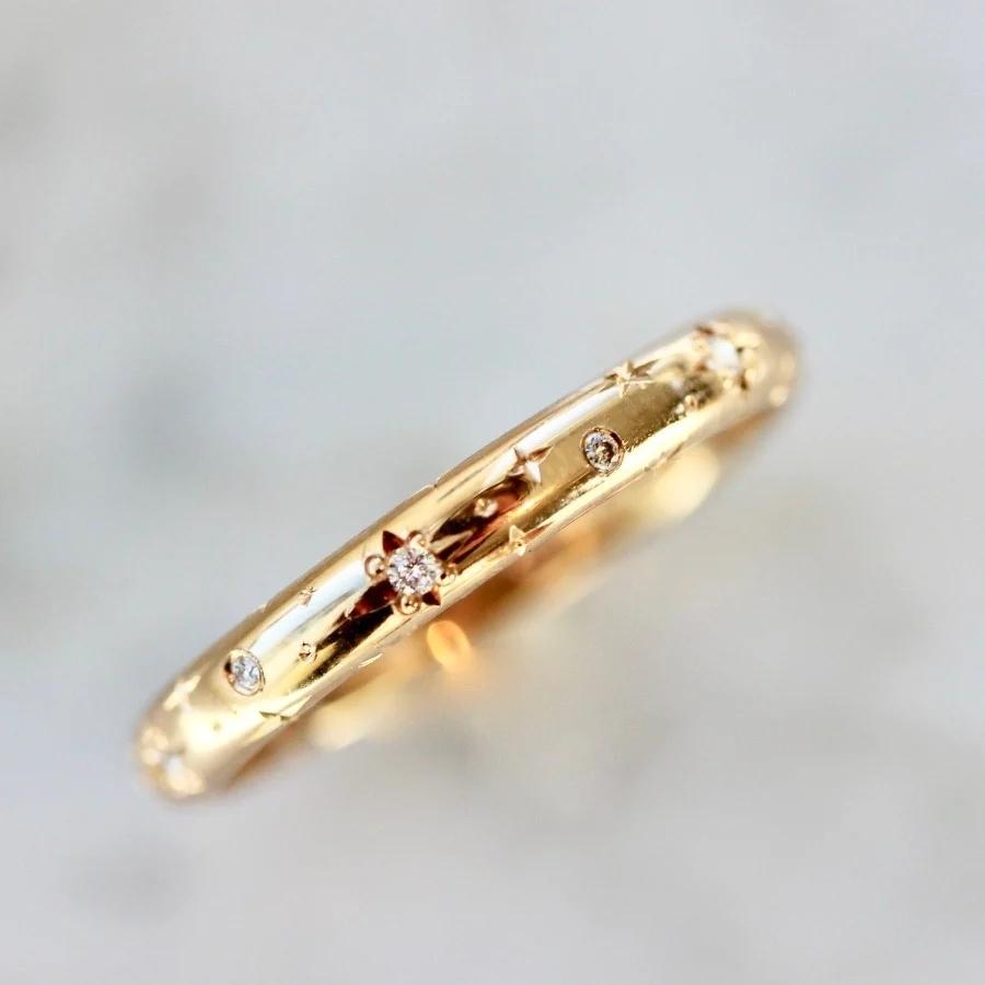 Celeste Major Star Engraved Diamond Gold Band