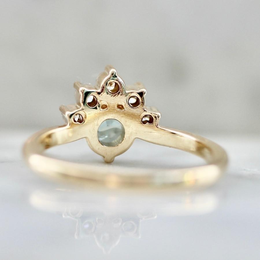 
            Cove Light Teal Round Brilliant Cut Sapphire Ring