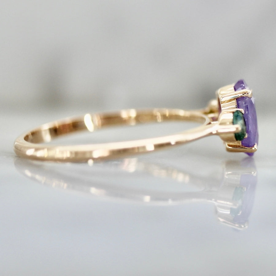 
            Daphne Lilac Oval Cut Sapphire Ring