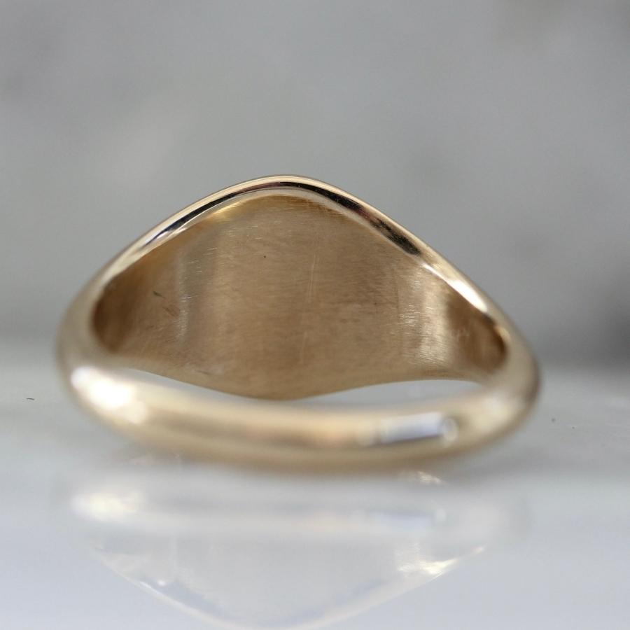 Donut Engraved Signet Ring