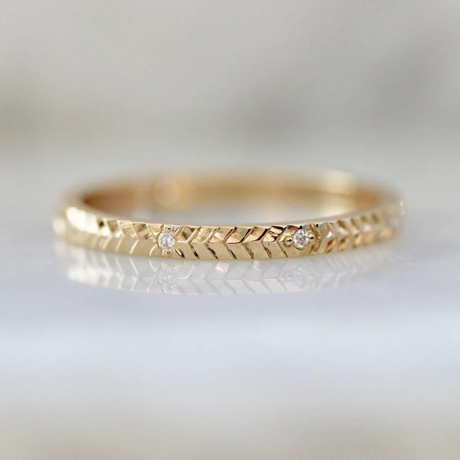 
            Follow Your Heart Luxe Engraved Diamond Gold Band