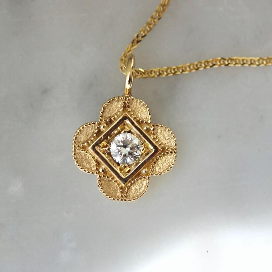 Free Spirit White Diamond Necklace