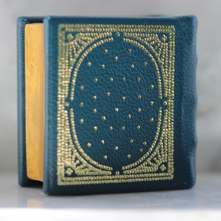 Girl Code White Carré Cut Diamond Ring