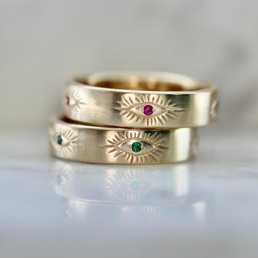 Good Karma Evil Eye Engraved Emerald Band