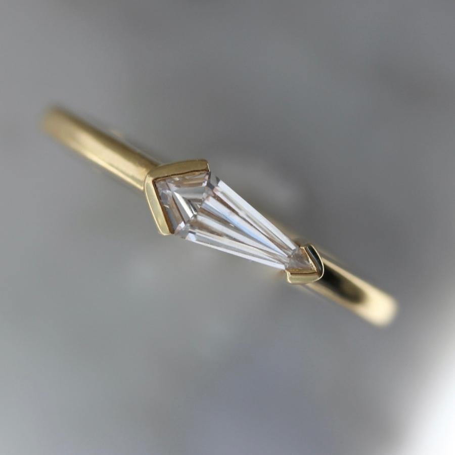 Hot Shot White Kite Cut Diamond Ring