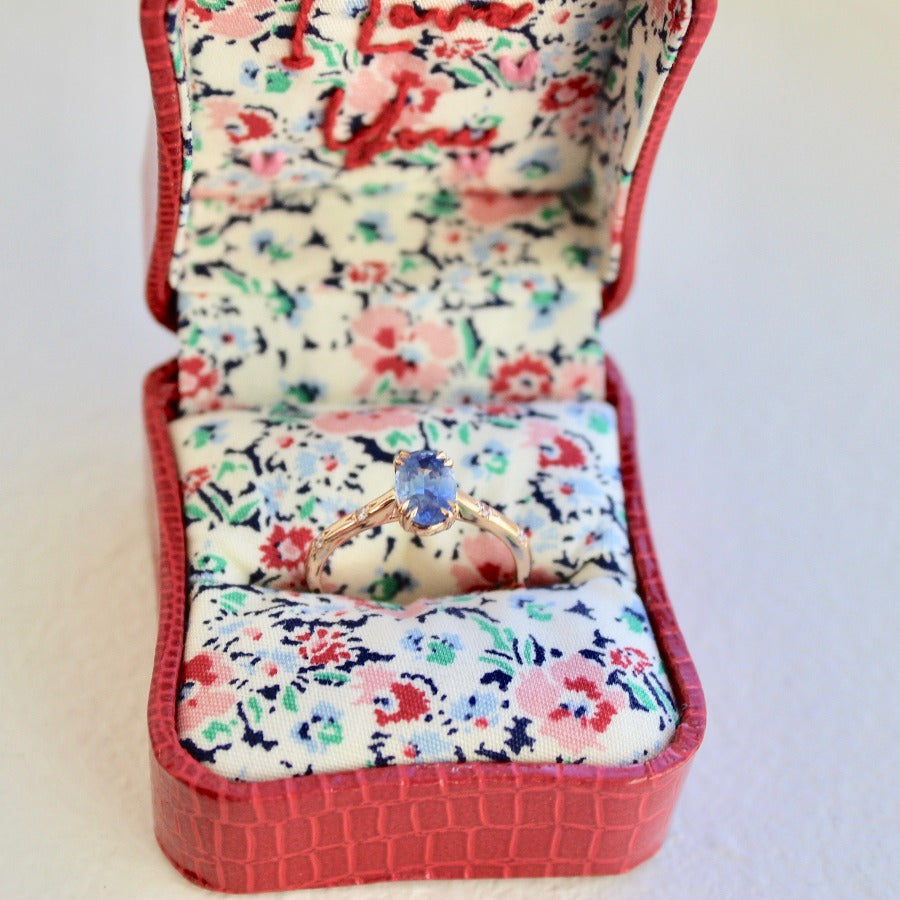 Wonderland Oval Cut Ceylon Sapphire Ring