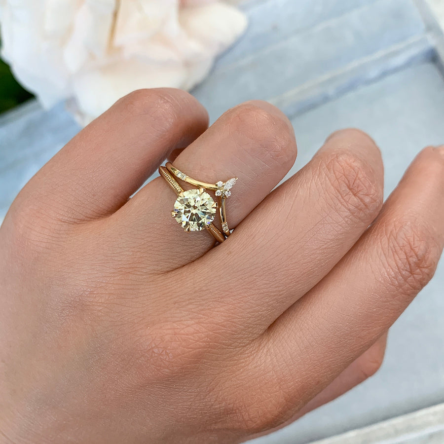 Kissing Sunlight Round Cut Diamond Ring