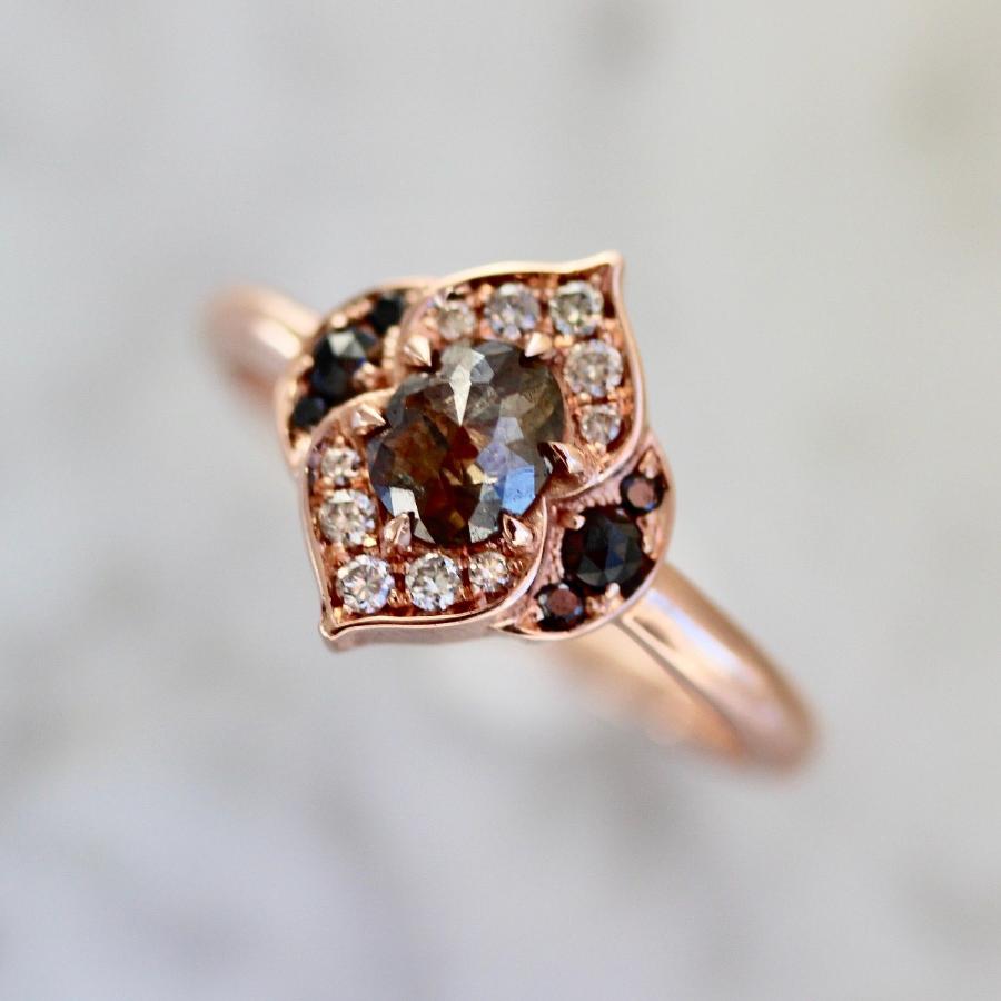 Dahlia Curvy Rose Gold Diamond Ring
