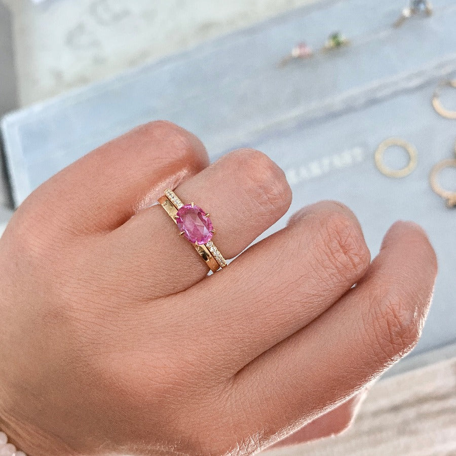 Duchess Hot Pink Oval Rose Cut Sapphire Ring in Peach Gold