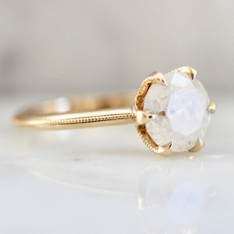 Viola Icey Round Brilliant Cut Diamond Ring in Yellow Gold