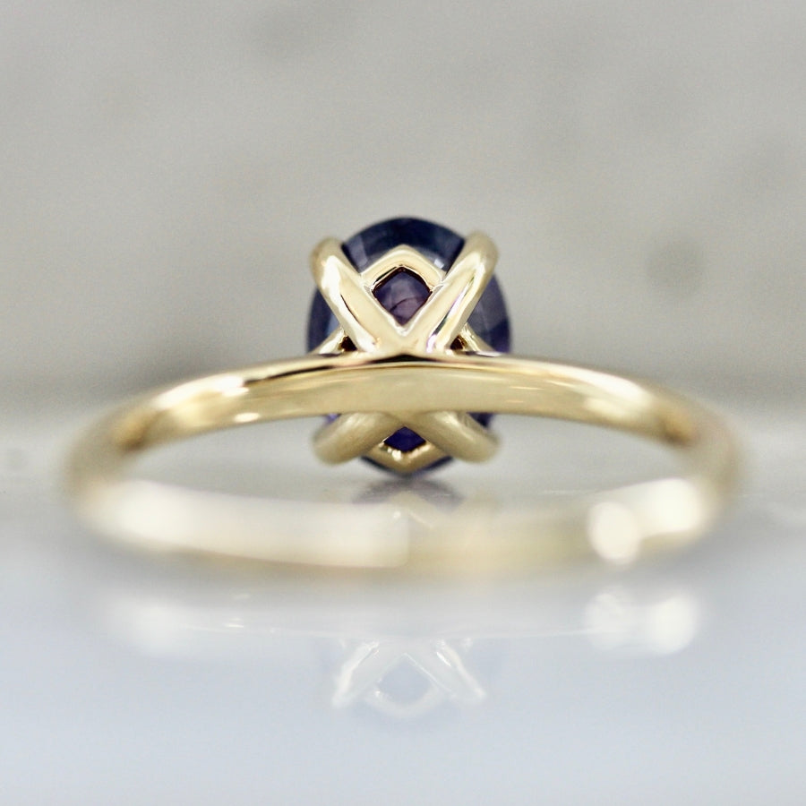 
            Mother Ship Purple Oval Cut Sapphire Ring